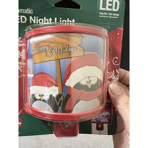 Vintage Jasco Holiday Christmas Penguins LED Nightlight NOS - Picture 1 of 9
